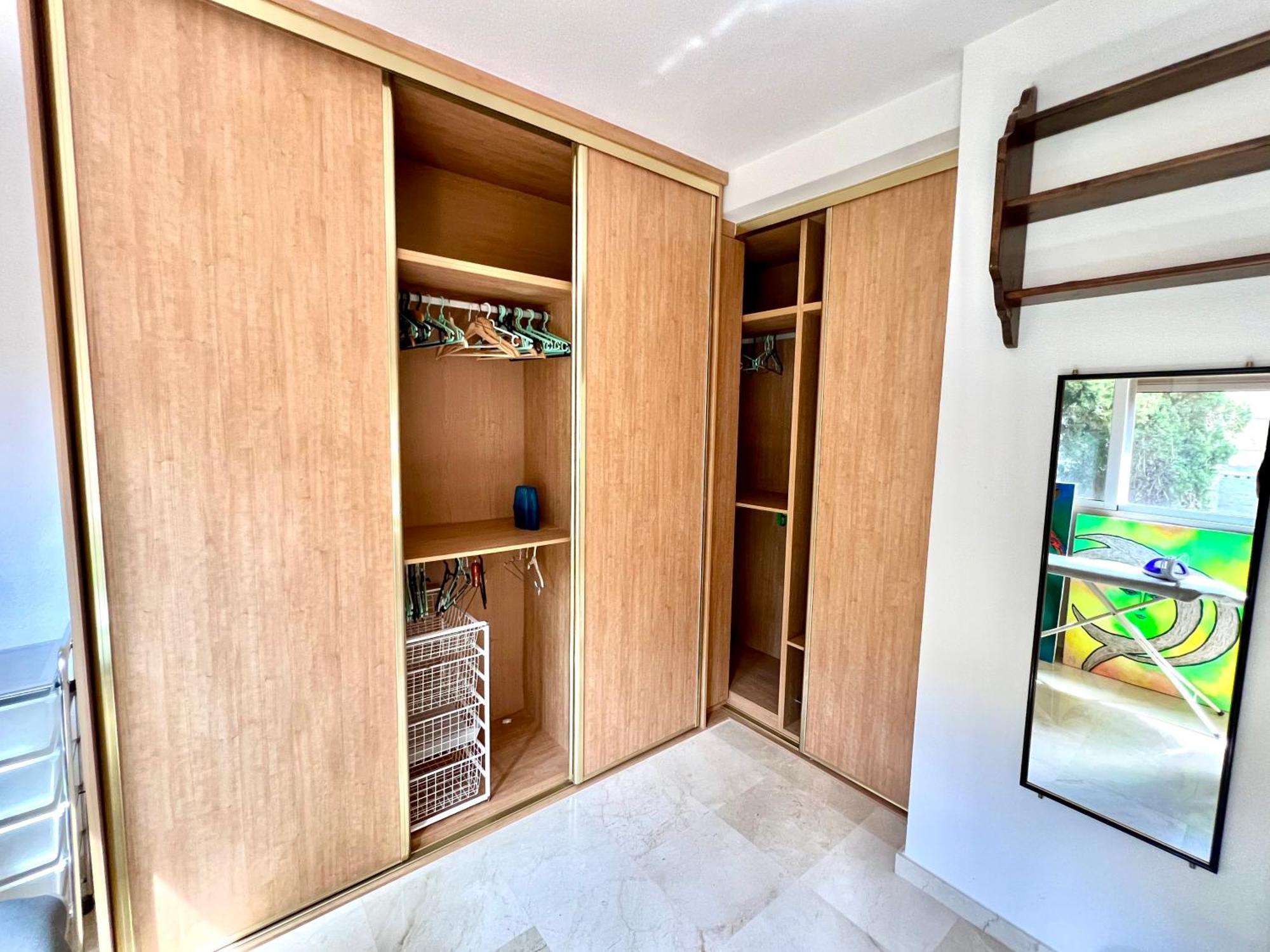 Beachside 4-Bedroom With Pool อาลิกันเต ภายนอก รูปภาพ