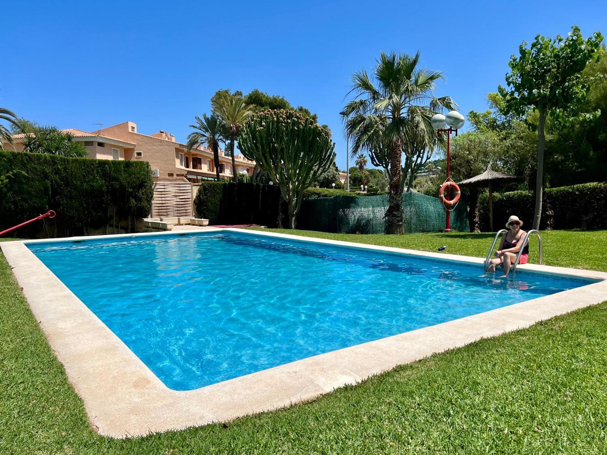 Beachside 4-Bedroom With Pool อาลิกันเต ภายนอก รูปภาพ